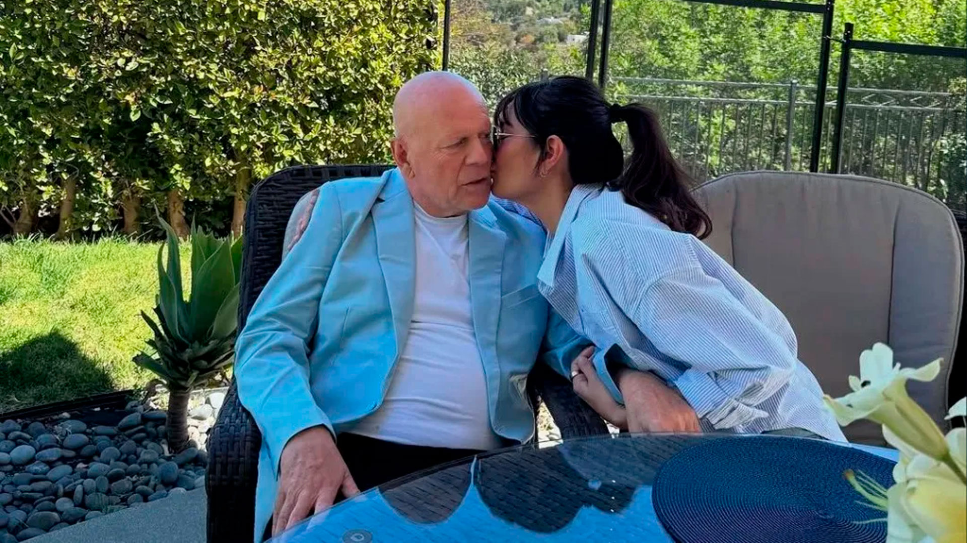 Bruce Willis terá cérebro doado para pesquisa após morte, revela esposa em novo livro