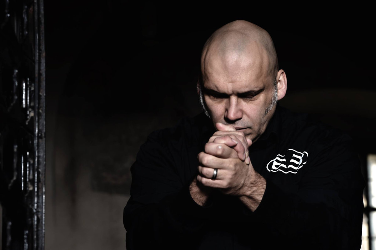 Blaze Bayley sofre ataque cardíaco e cancela restante da turnê pela Europa