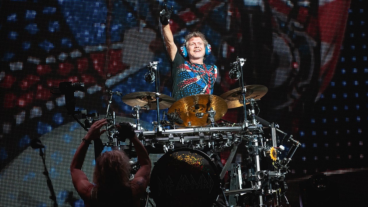 Rick Allen fala sobre caso de agressão e agradece “apoio esmagador” dos fãs