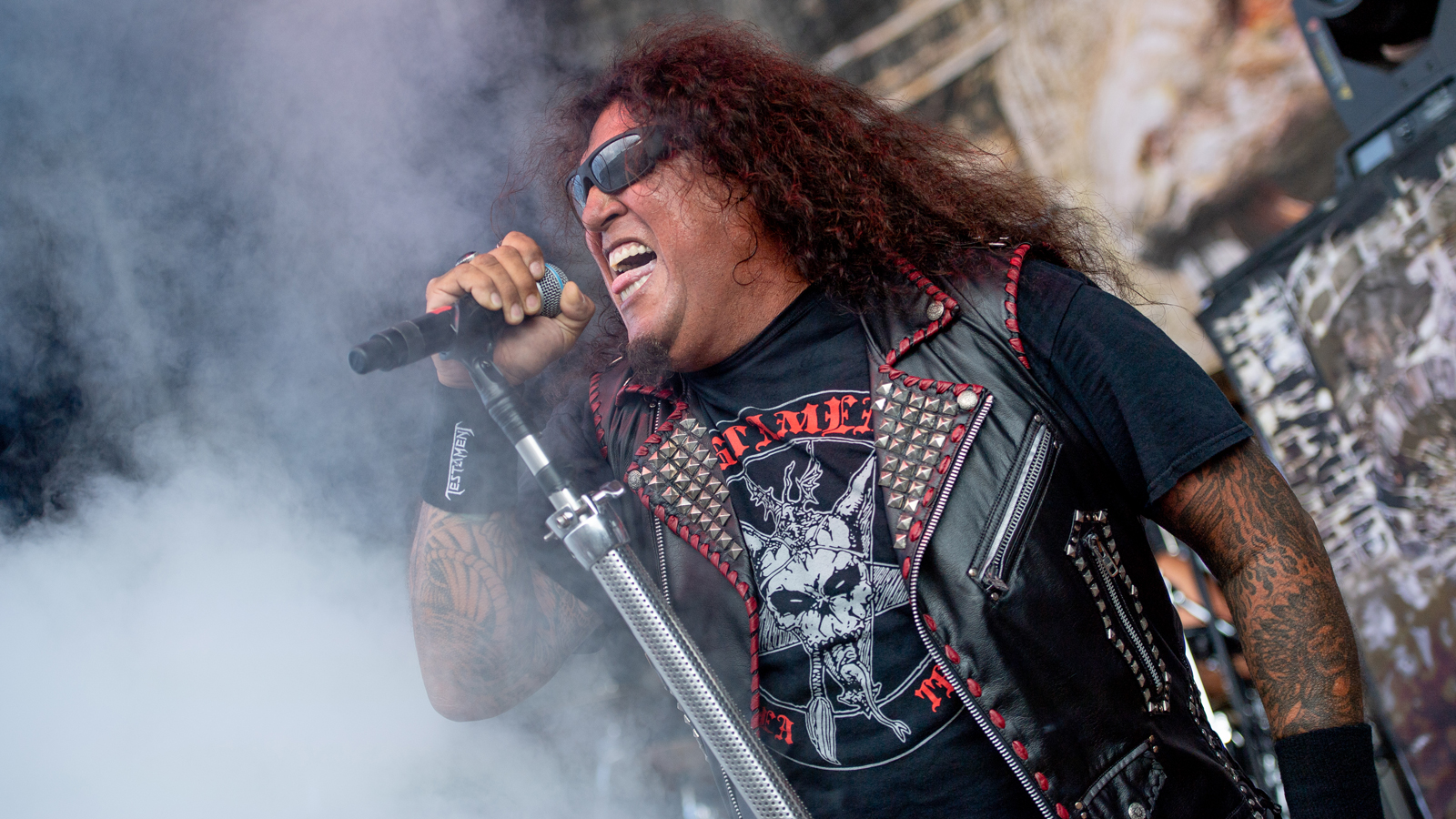 Chuck Billy fala como é “incrível” tocar mais uma vez com Dave Lombardo