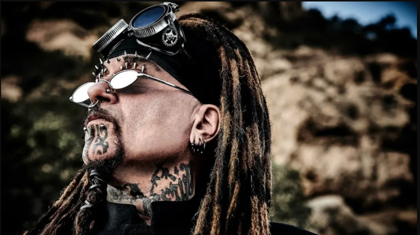 Ministry revela nova música ao vivo e anuncia novo disco