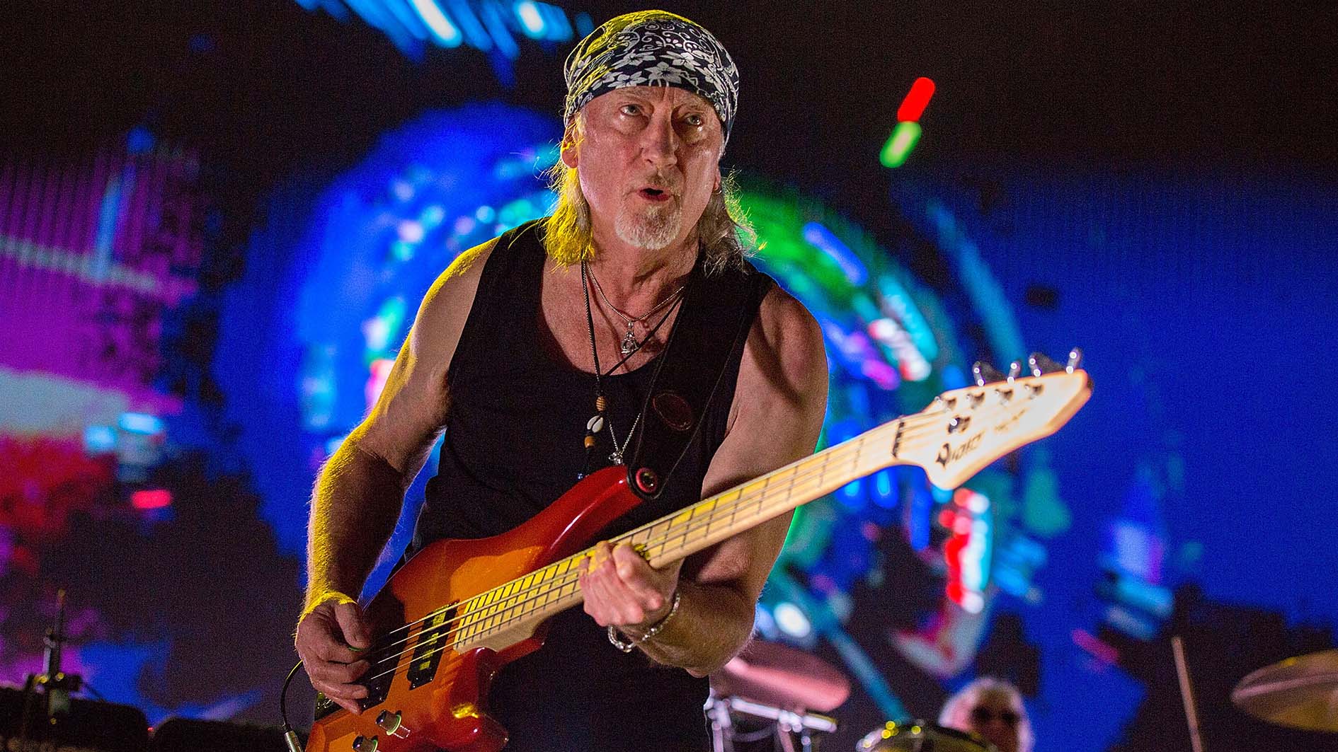 Roger Glover diz que Deep Purple está trabalhando em novo disco, o primeiro com Simon McBride