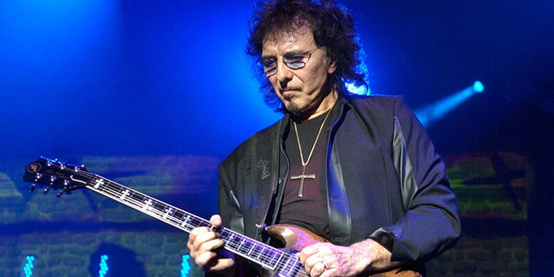 Tony Iommi relembra críticas ao Black Sabbath no começo