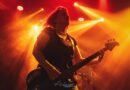 L7 revela diagnóstico de câncer severo da baixista Jennifer Finch