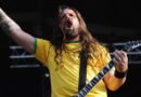 Andreas Kisser explica por que governos autoritários temem a arte e destaca o poder inclusivo do heavy metal