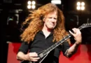 Dave Mustaine do Megadeth tocando