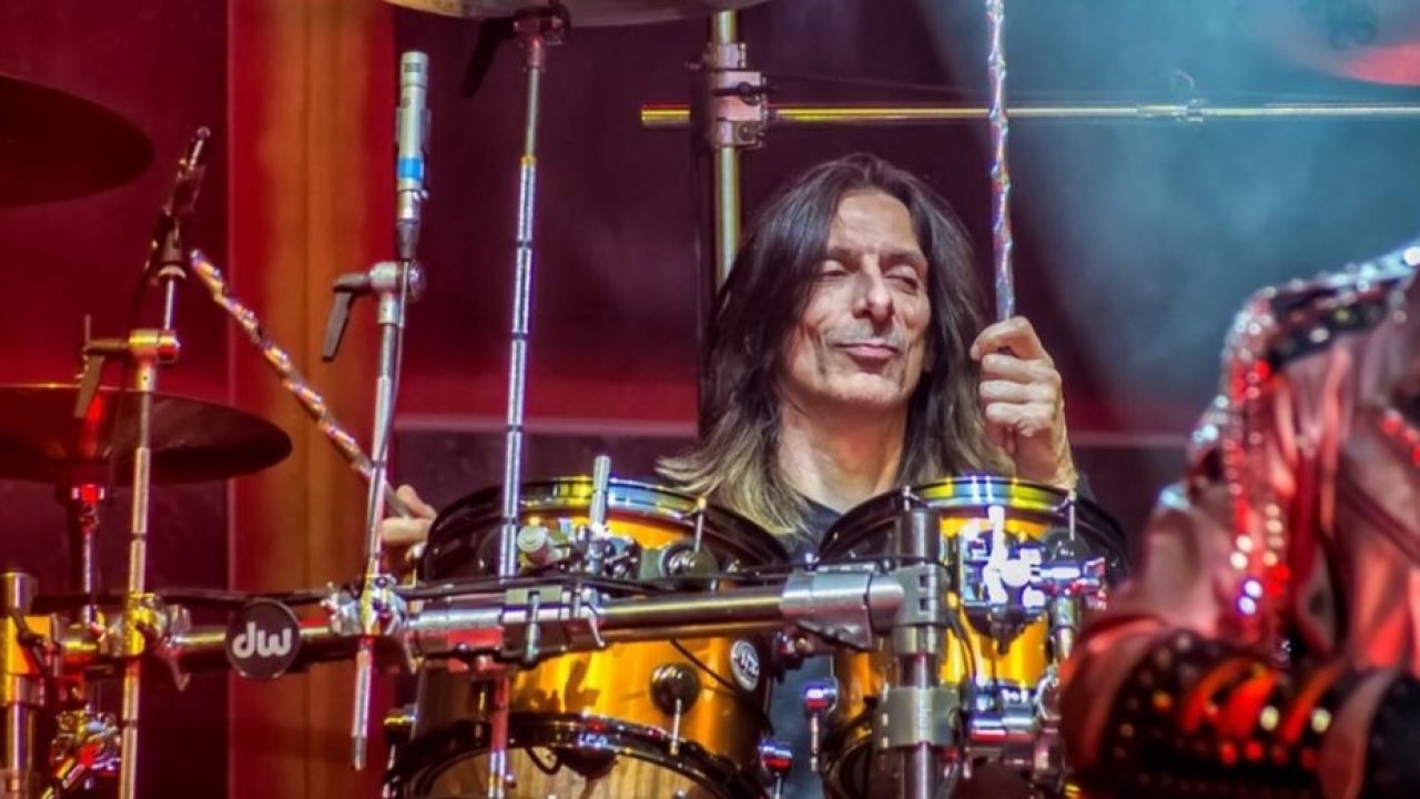 Scott Travis sobre o álbum Nostradamus: “Não acho que tenha sido nosso melhor lançamento”