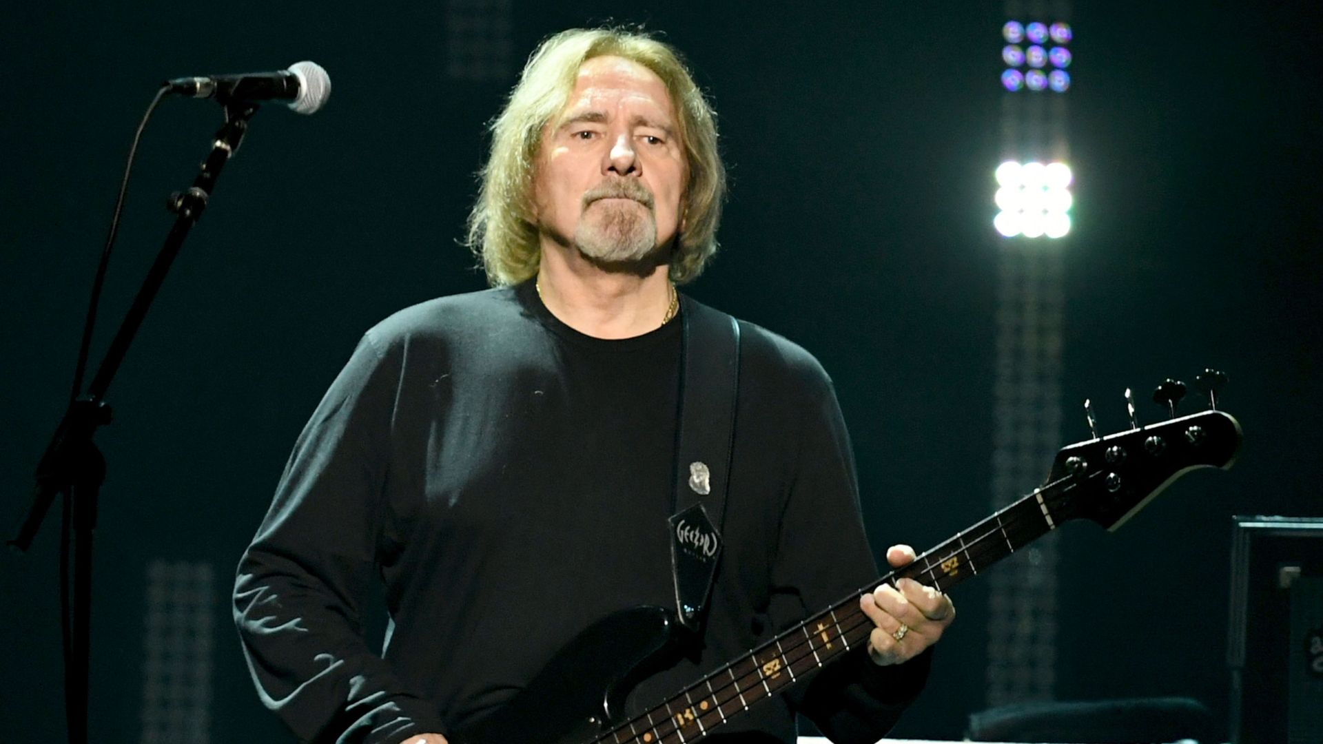 Geezer Butler fala sobre os ensaios com Ozzy: “o estava esgotando depois de algumas músicas”