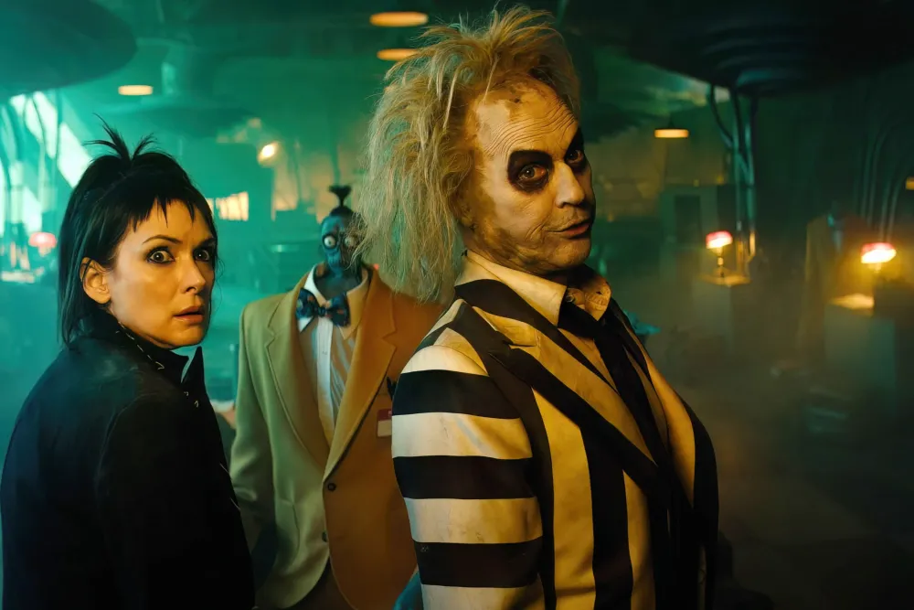 Tim Burton diz porque Alec Baldwin e Geena Davis não estão em Beetlejuice 2