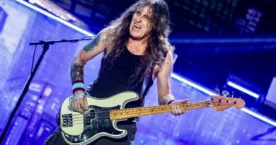 O que Steve Harris mudaria em disco “odiado” do Iron Maiden