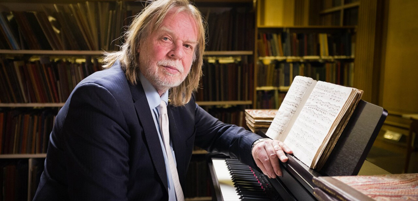 Rick Wakeman relembra Ozzy Osbourne: “um personagem absoluto”