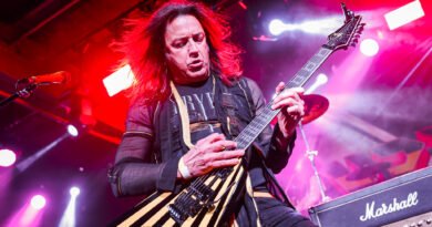 Michael Sweet tocaria na banda de King Diamond? Ele responde