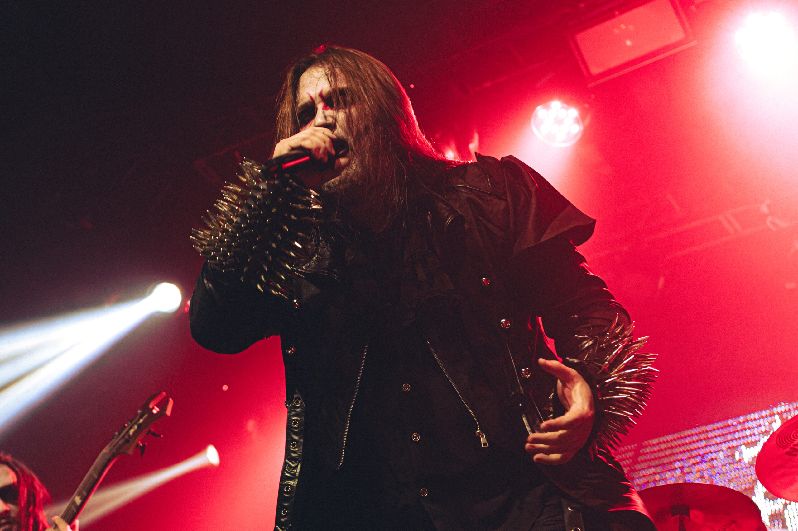 Tellus Terror acusa Dani Filth de os expulsar dos camarins
