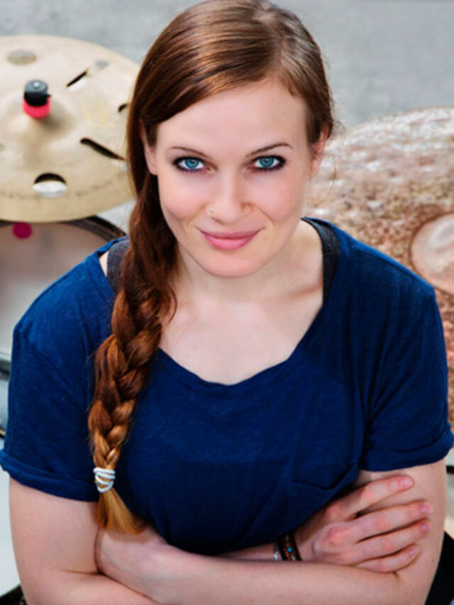 Quem é a nova baterista do Rush