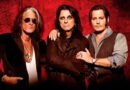 Alice Cooper e Joe Perry falam como é estar em uma banda com Johnny Depp