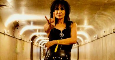 Leather Leone anuncia pausa na carreira e diz estar cansada de “correr atrás” na indústria da música