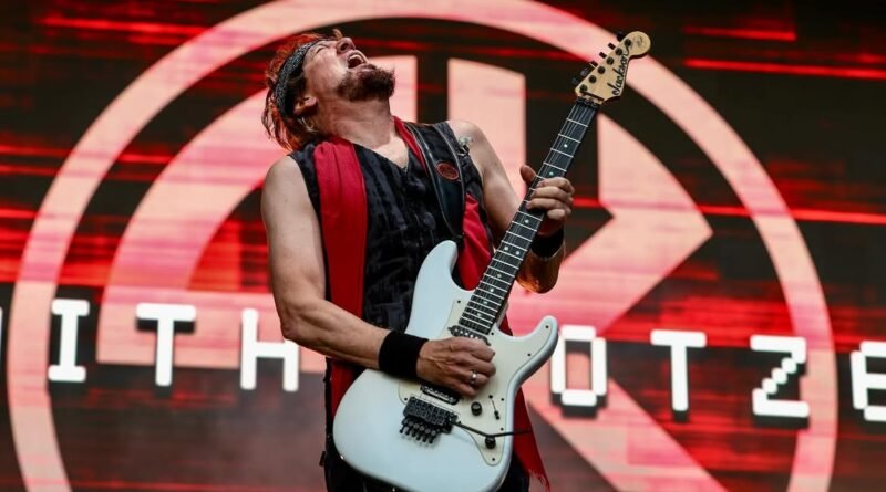 Os “3 grandes álbuns” de Adrian Smith do Iron Maiden