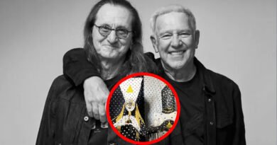 Geddy Lee e Alex Lifeson falando sobre o Angine de Poitrine