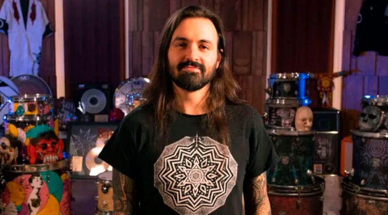 Jay Weinberg revela bandas que o ajudaram a superar saída do Slipknot