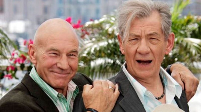 ian mckellen presta homenagem a patrick stewart