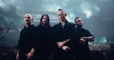 Trivium anuncia novo álbum e lança faixa-título de “Crown In the Grave”